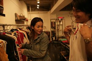 上質なフェミニンコートをお手頃価格で